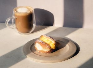 Pastries, Buns & Cakes